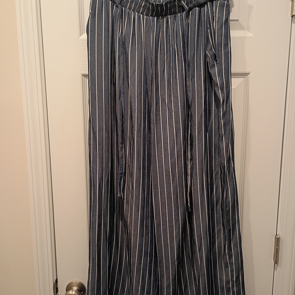 Striped Wide-Leg Pants
